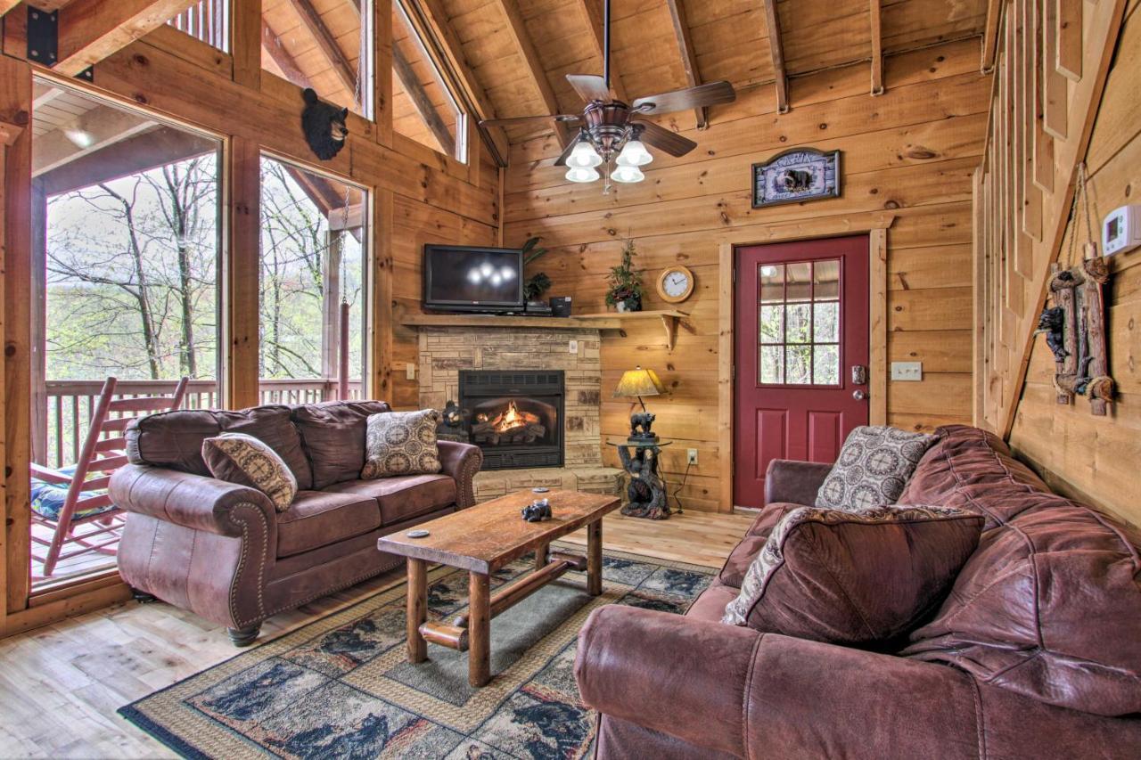 Sevierville Sanctuary Hot Tub, Pool Table And Deck! Ngoại thất bức ảnh
