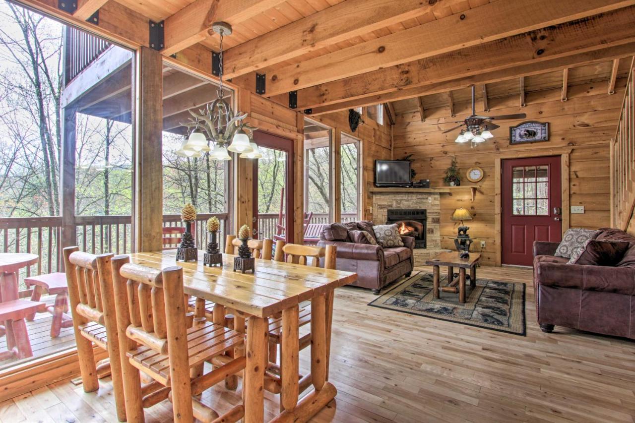 Sevierville Sanctuary Hot Tub, Pool Table And Deck! Ngoại thất bức ảnh