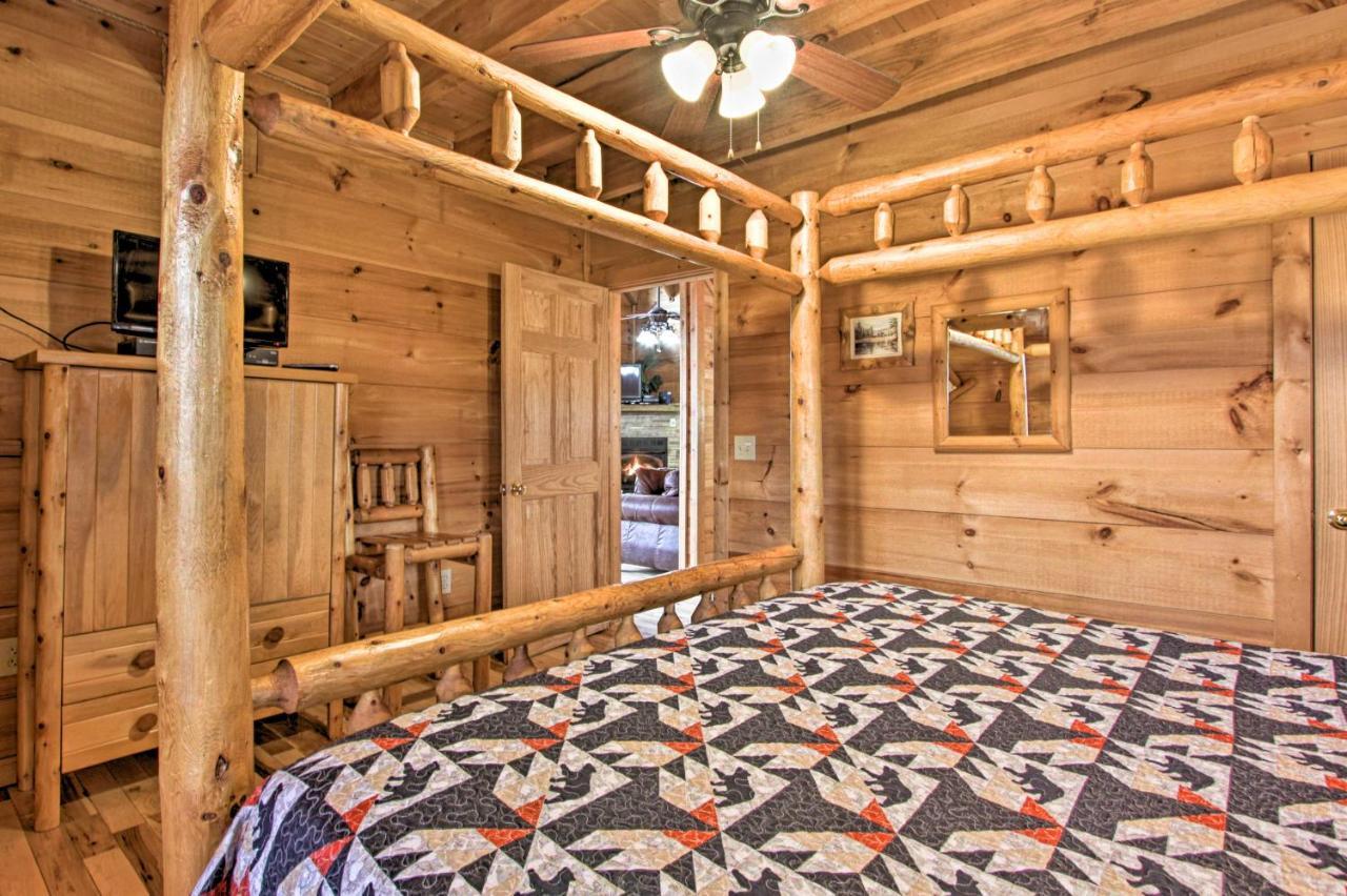 Sevierville Sanctuary Hot Tub, Pool Table And Deck! Ngoại thất bức ảnh