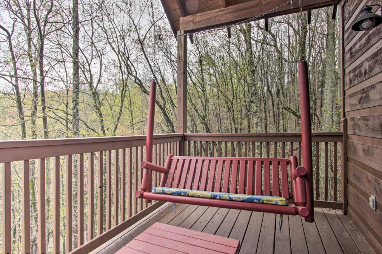 Sevierville Sanctuary Hot Tub, Pool Table And Deck! Ngoại thất bức ảnh